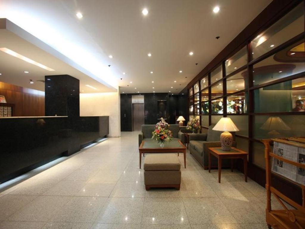 Sunny Bay Suites Manila Bagian luar foto